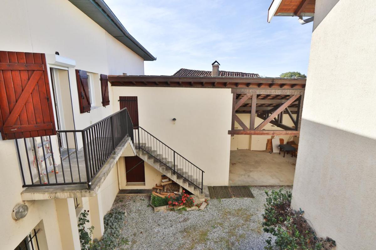 Appartement 1 A 9 Personnes Hagetmau Coeur De Ville Экстерьер фото